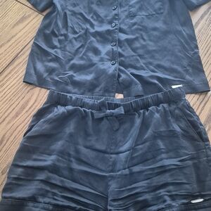 Cozy Earth Serenity Pajama Set Black